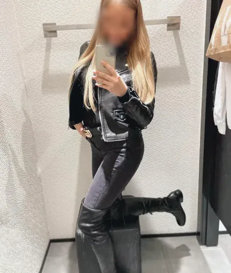 Mónica, 33 años